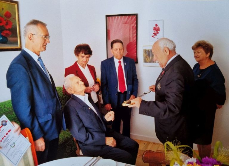 SZABLA DLA 103-LATKA