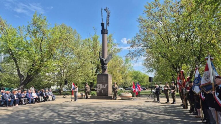UPAMIĘTNIENIE 1 PDPanc GEN. S. MACZKA