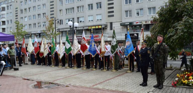 DZIELNICA TARGÓWEK UCZCIŁA DZIEŃ WETERANA